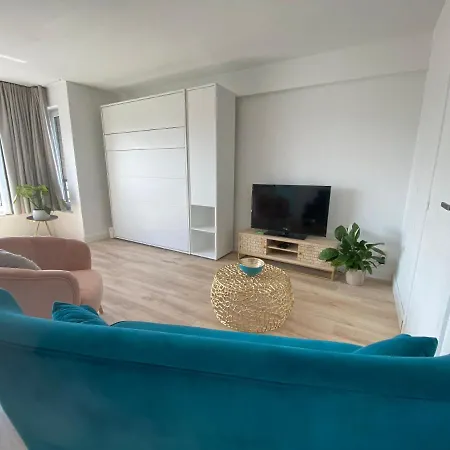Happy By Anais - 20m To Apartamento